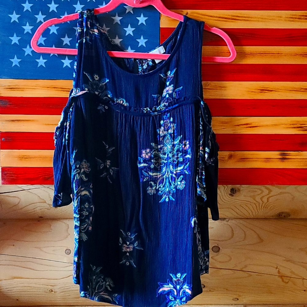 Navy Cold Shoulder Top - Picture 3 of 5